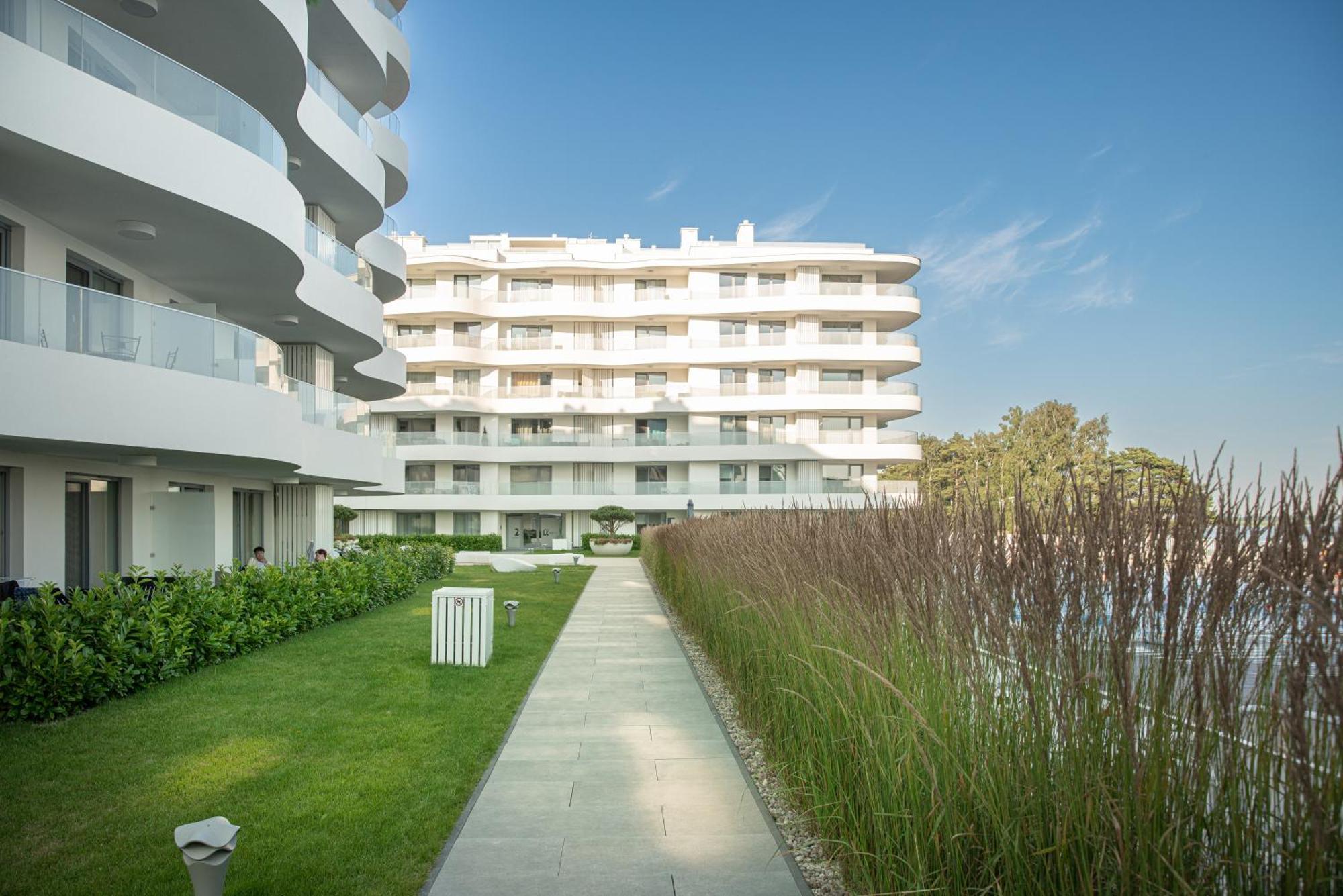 Apartment Tree Crown Sea Side Rogowo Pearl